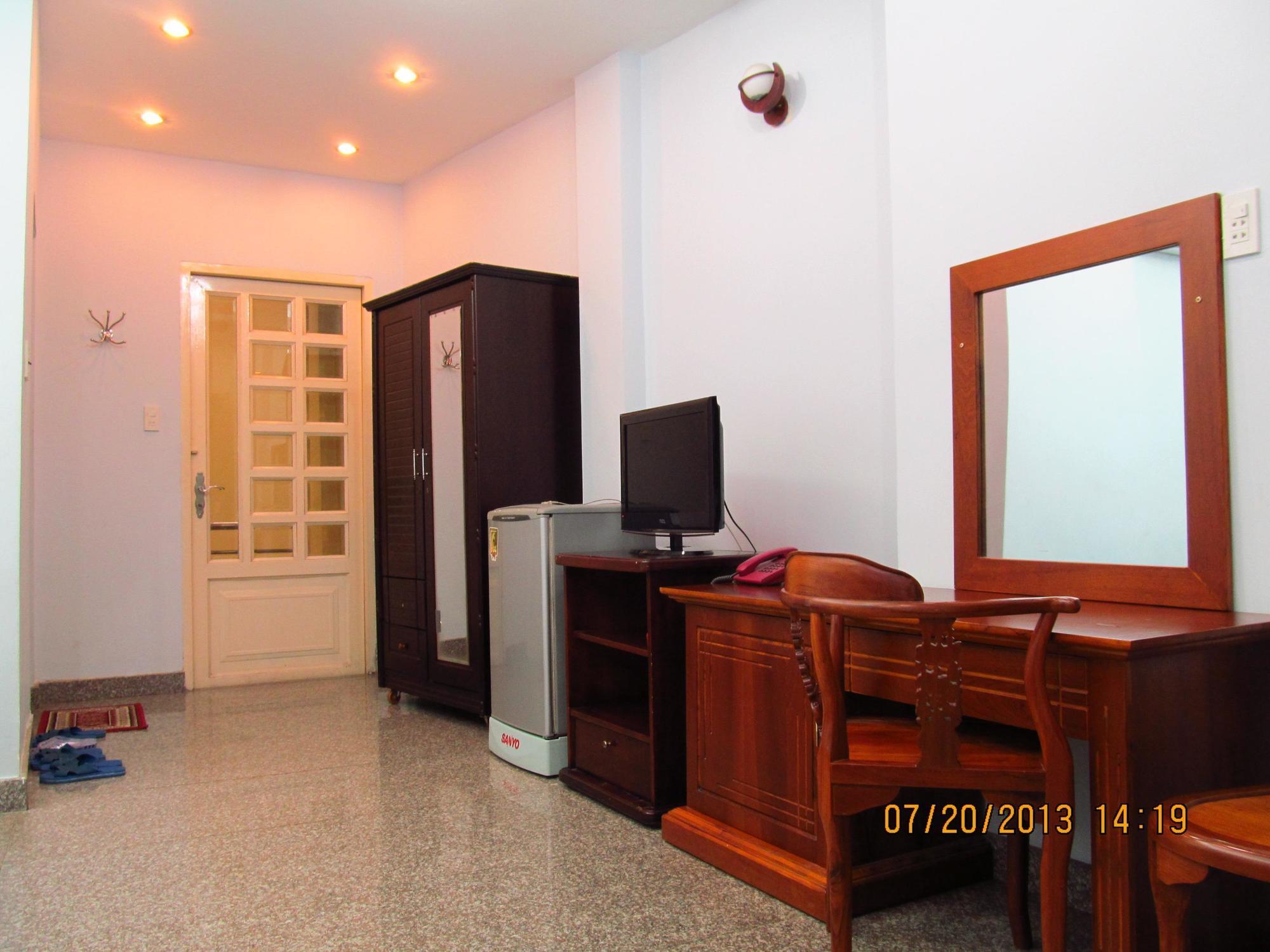 Truong Giang Hotel Хошимин Экстерьер фото