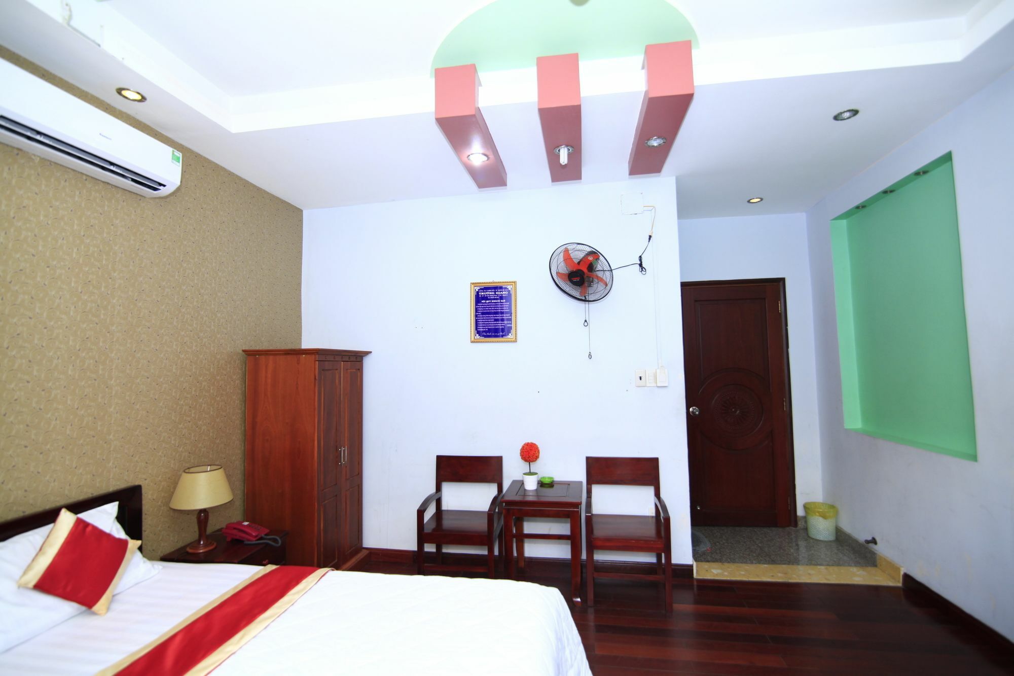 Truong Giang Hotel Хошимин Экстерьер фото