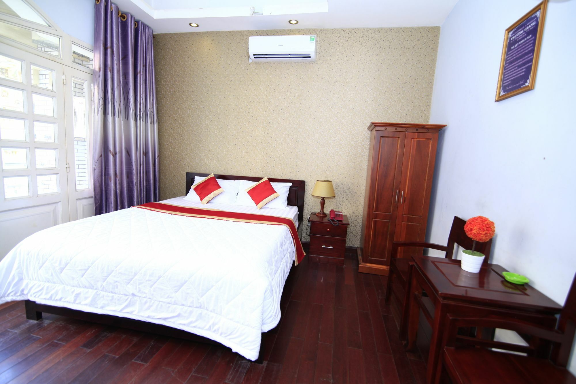 Truong Giang Hotel Хошимин Экстерьер фото