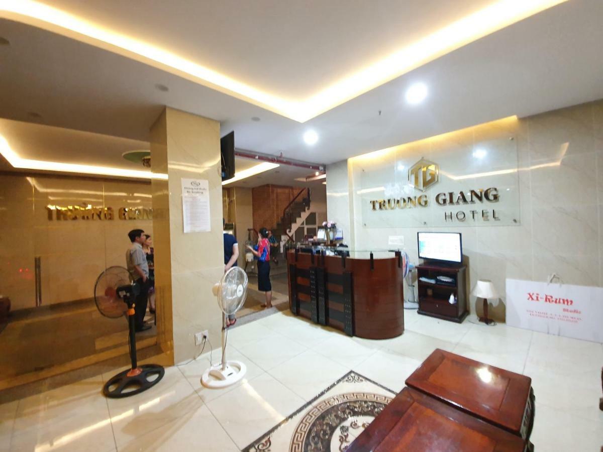 Truong Giang Hotel Хошимин Экстерьер фото