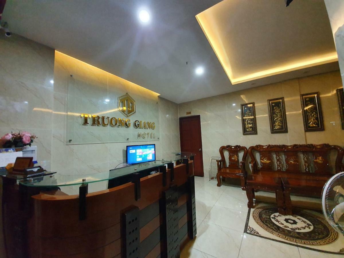 Truong Giang Hotel Хошимин Экстерьер фото