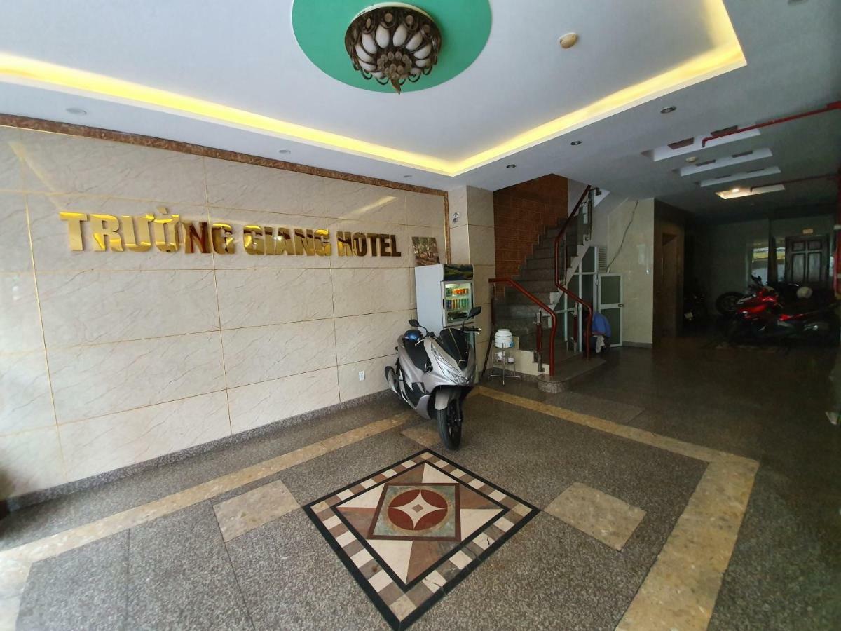 Truong Giang Hotel Хошимин Экстерьер фото